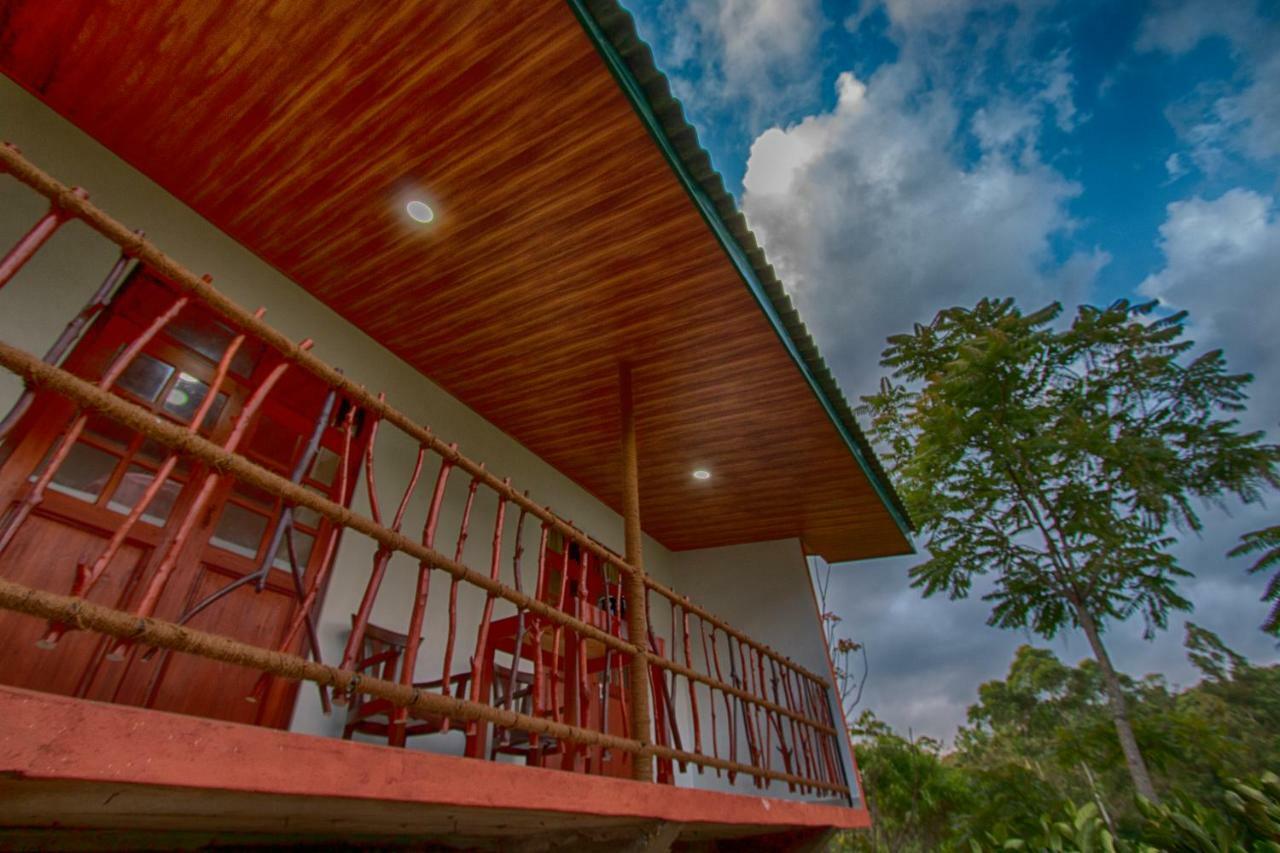 Breeze Lodge