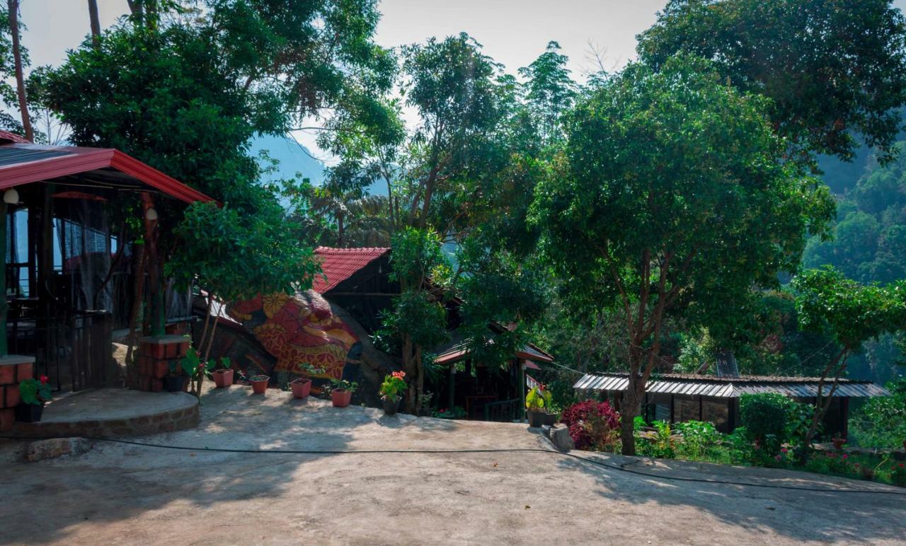 Ella Camping Resort Hostel