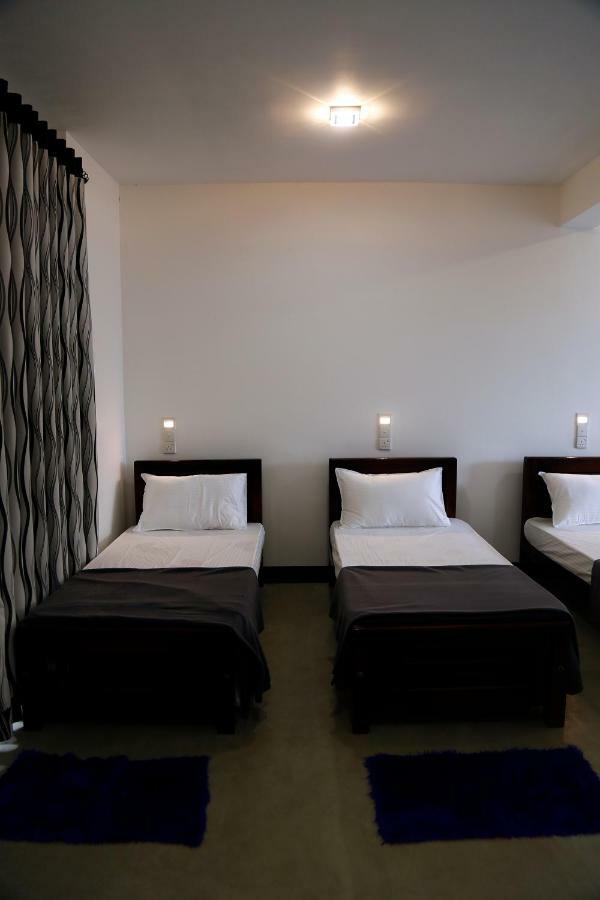 4 Aces Hotel
