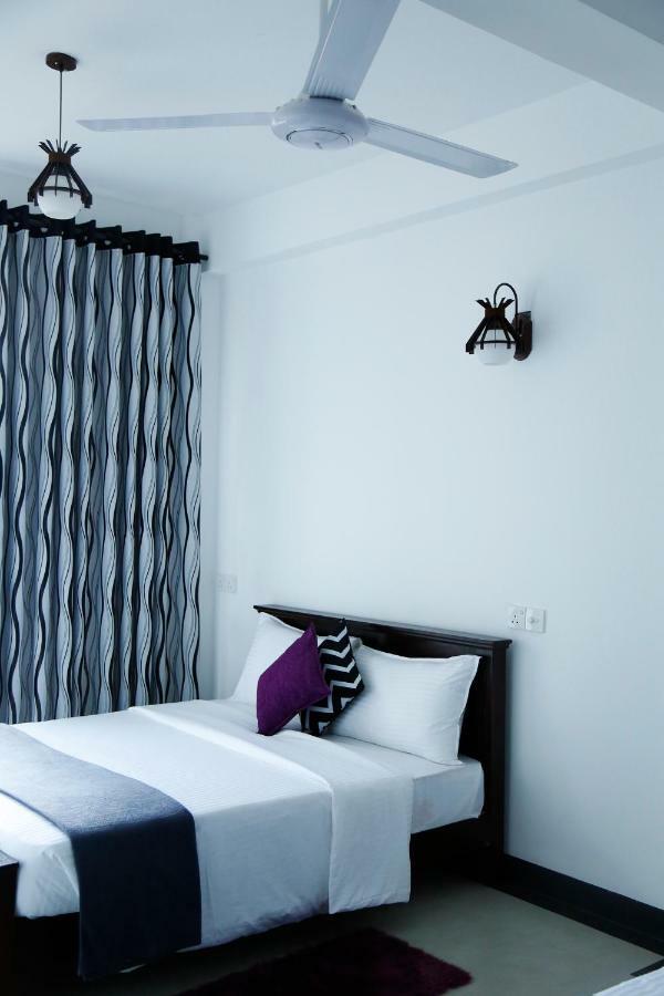 Hotel 4 Aces *