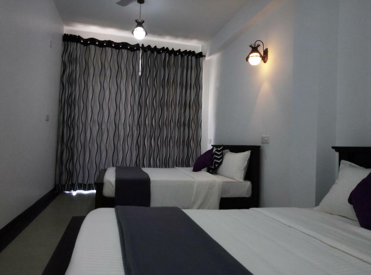 4 Aces Hotel
