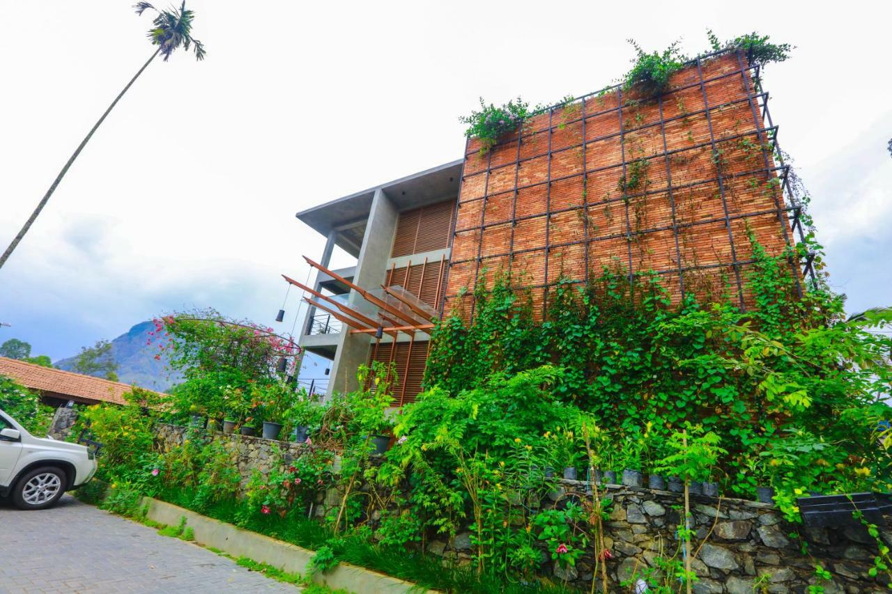 Flower Garden Hotel