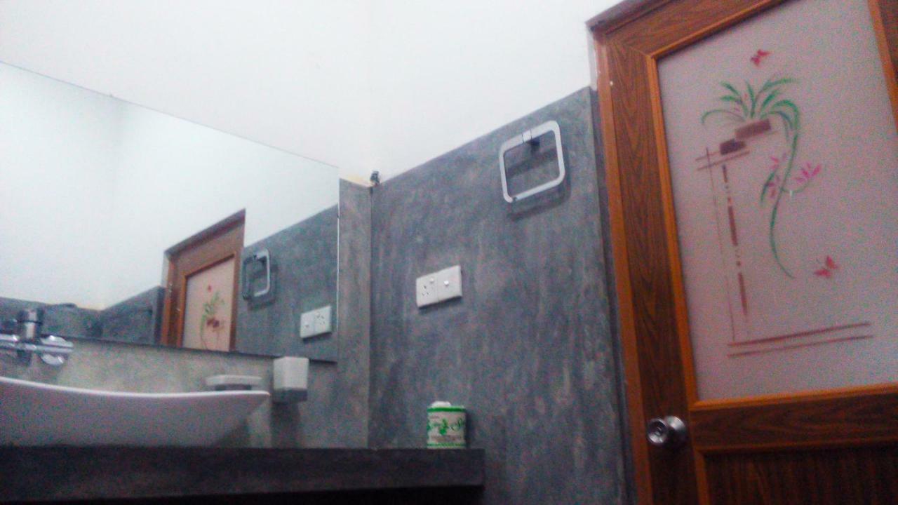 Walkers Nest 2*