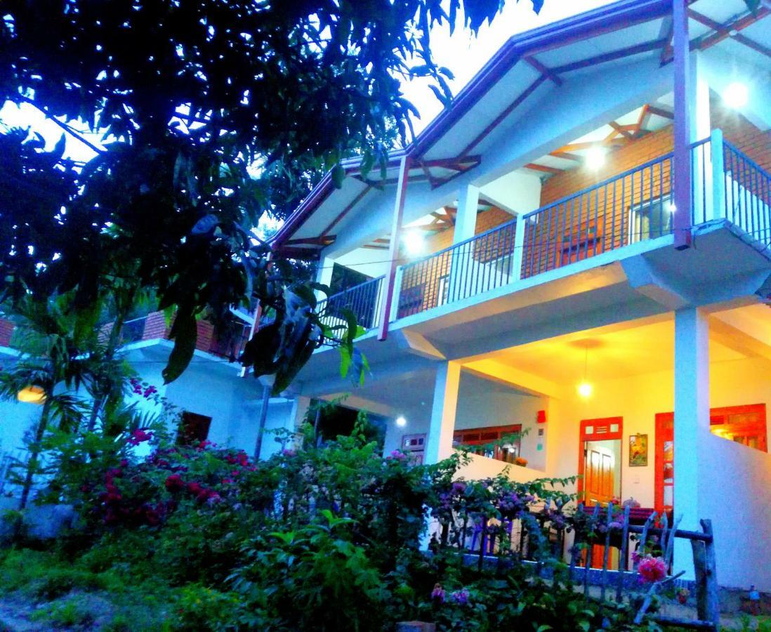 Pearl View Ella