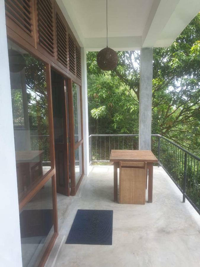 Bed & Breakfast Raveena Ella