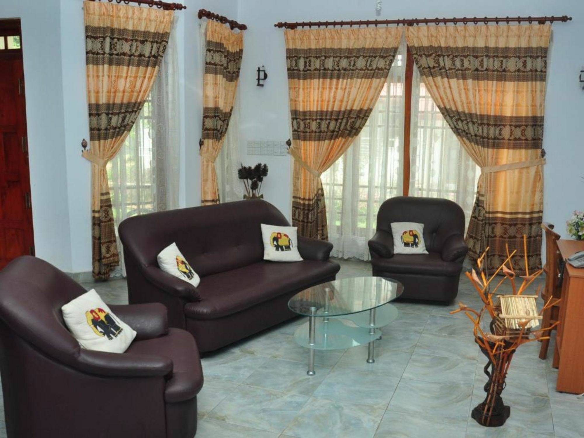 Shadow Guest house 3*
