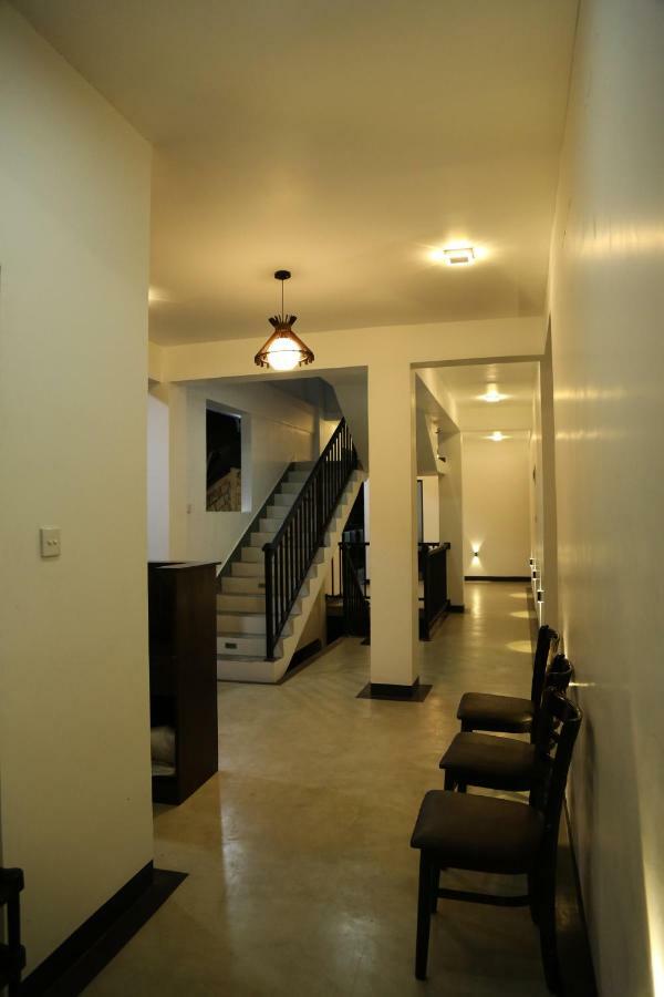 4 Aces Hotel