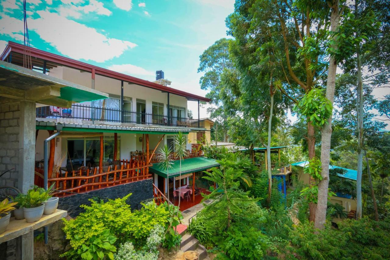 Waterfall View Homestay