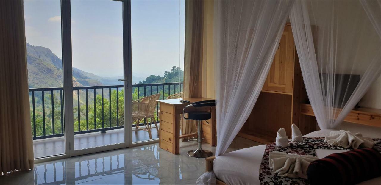 Hotel Ella's Edge 3*