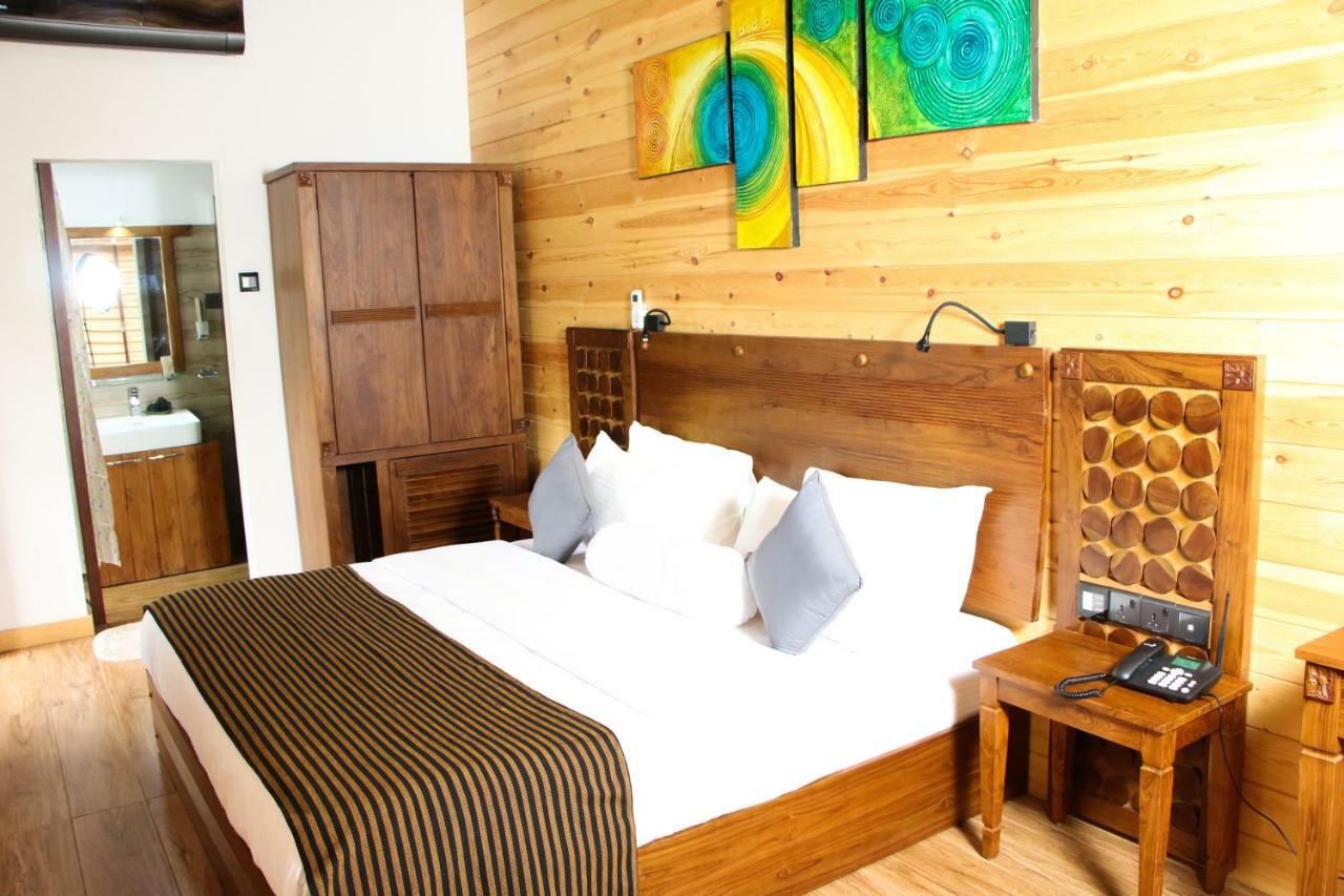 Aloft Grand Ella