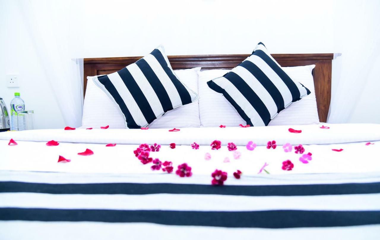 Gems Moon Paradise Homestay