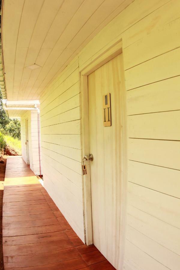 The Hideoutella Wood Cabins Ella