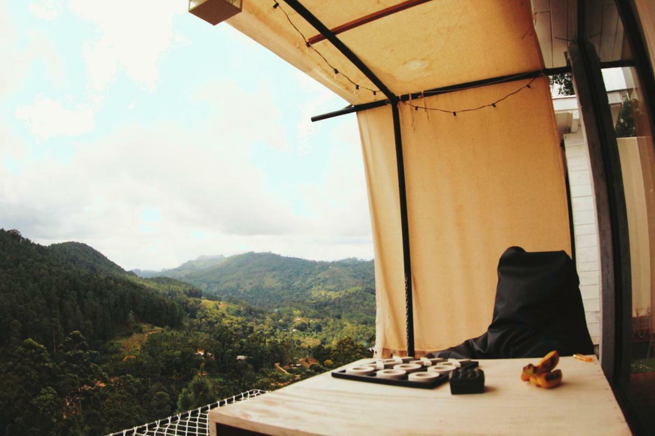 Luxury tent The Hideoutella Wood Cabins