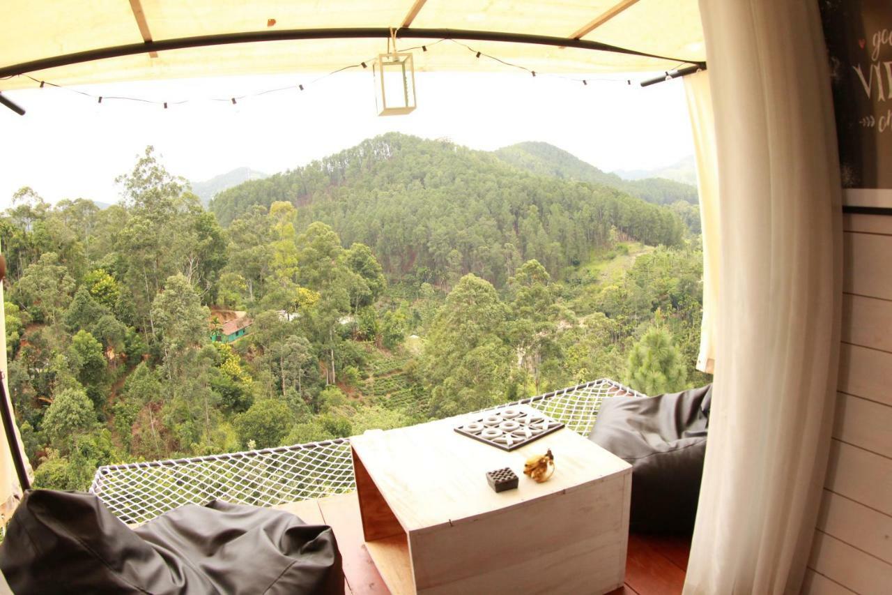 Luxury tent The Hideoutella Wood Cabins