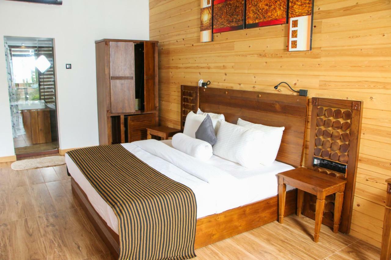 Aloft Grand Ella