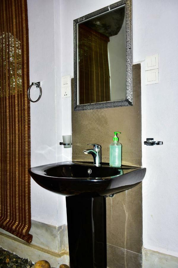 Master Point Luxury * Ella