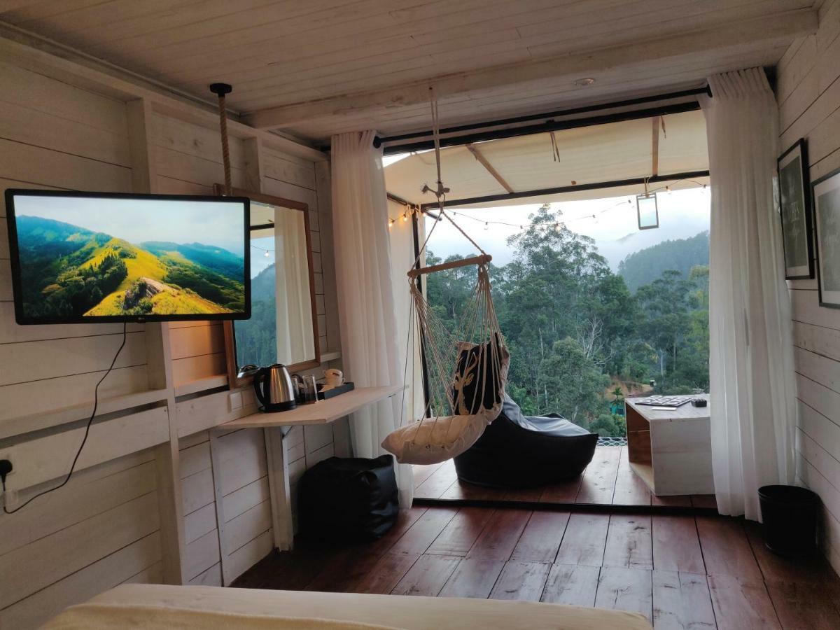 The Hideoutella Wood Cabins * Ella