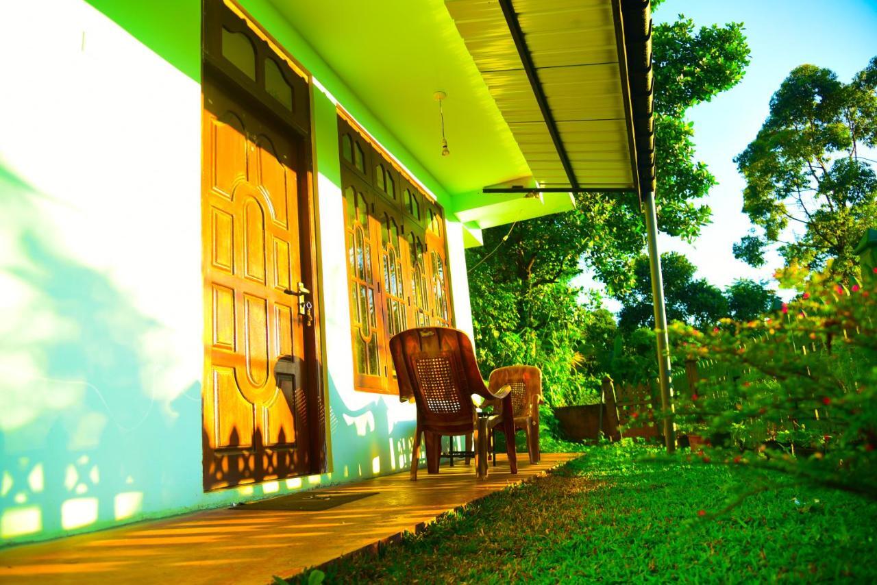 Senasuma Homestay *