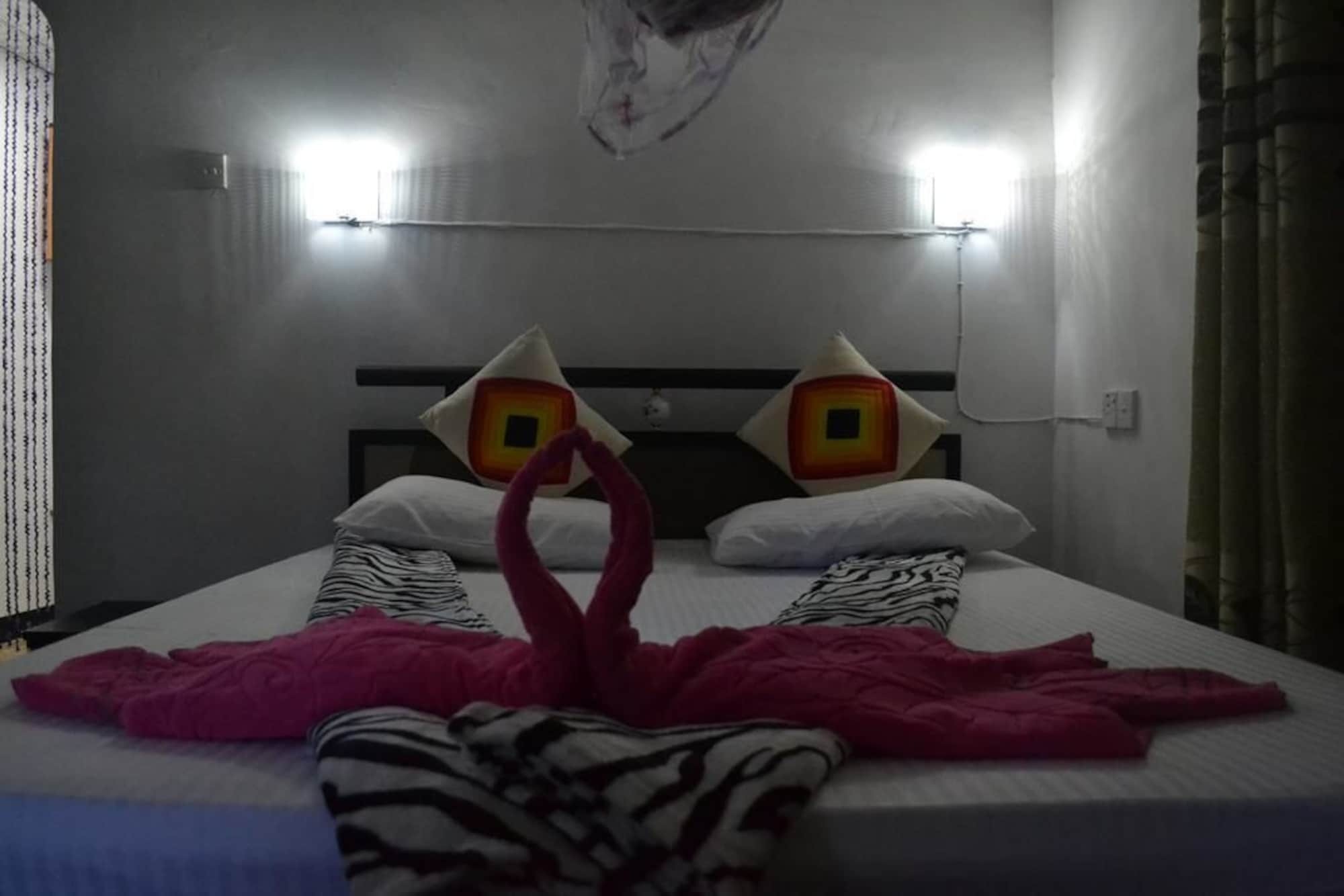 Hotel Pine Village 2*