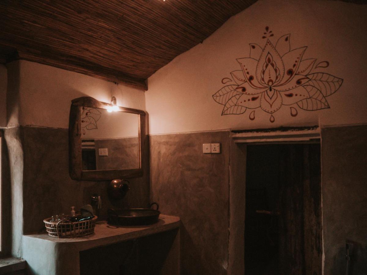 Arawe Retreat Lodge