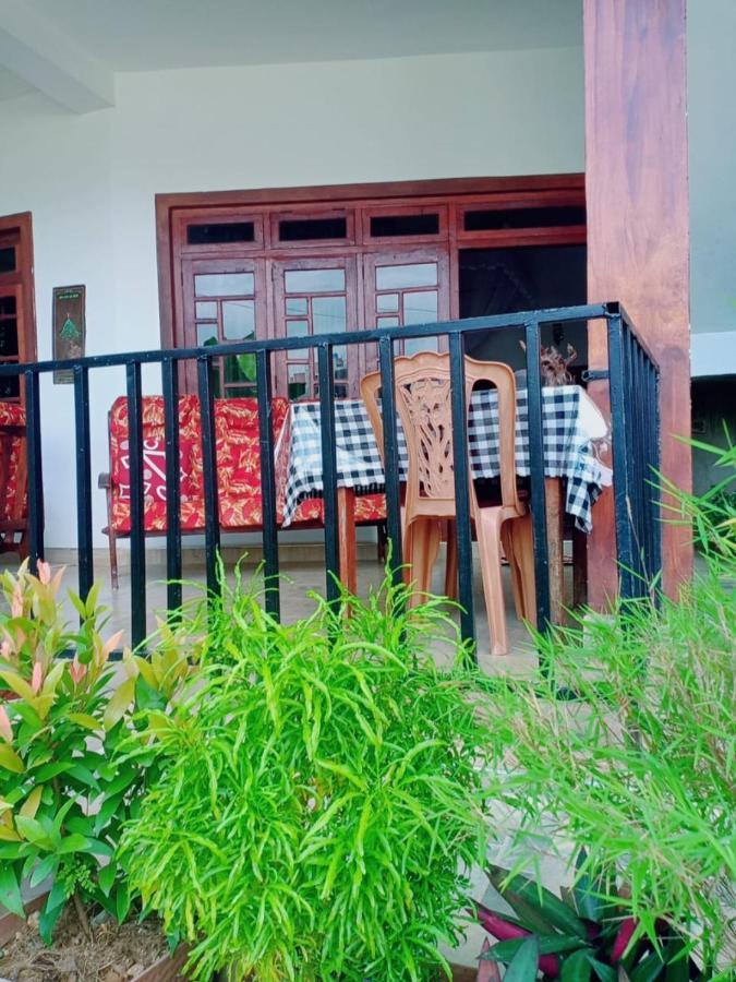 Homestay Maleesha *