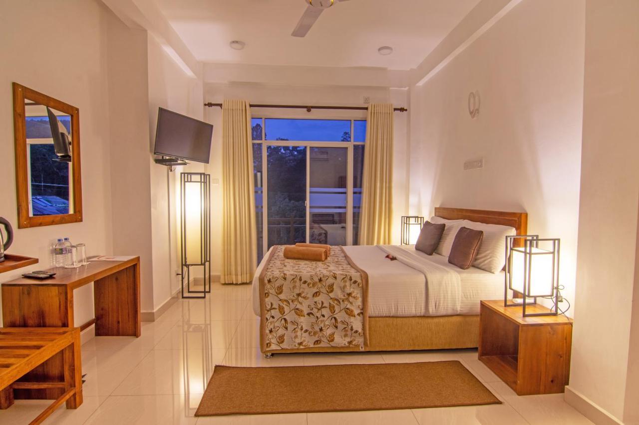 Hotel 88th -