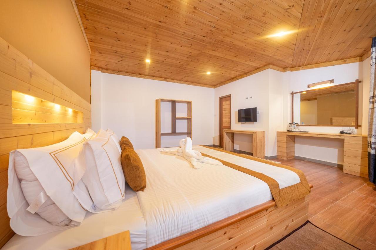 3 Arch Hotel *